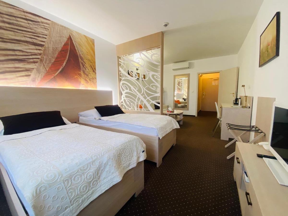 Hotel Slameny Dom & Spa Mala Ida Екстер'єр фото
