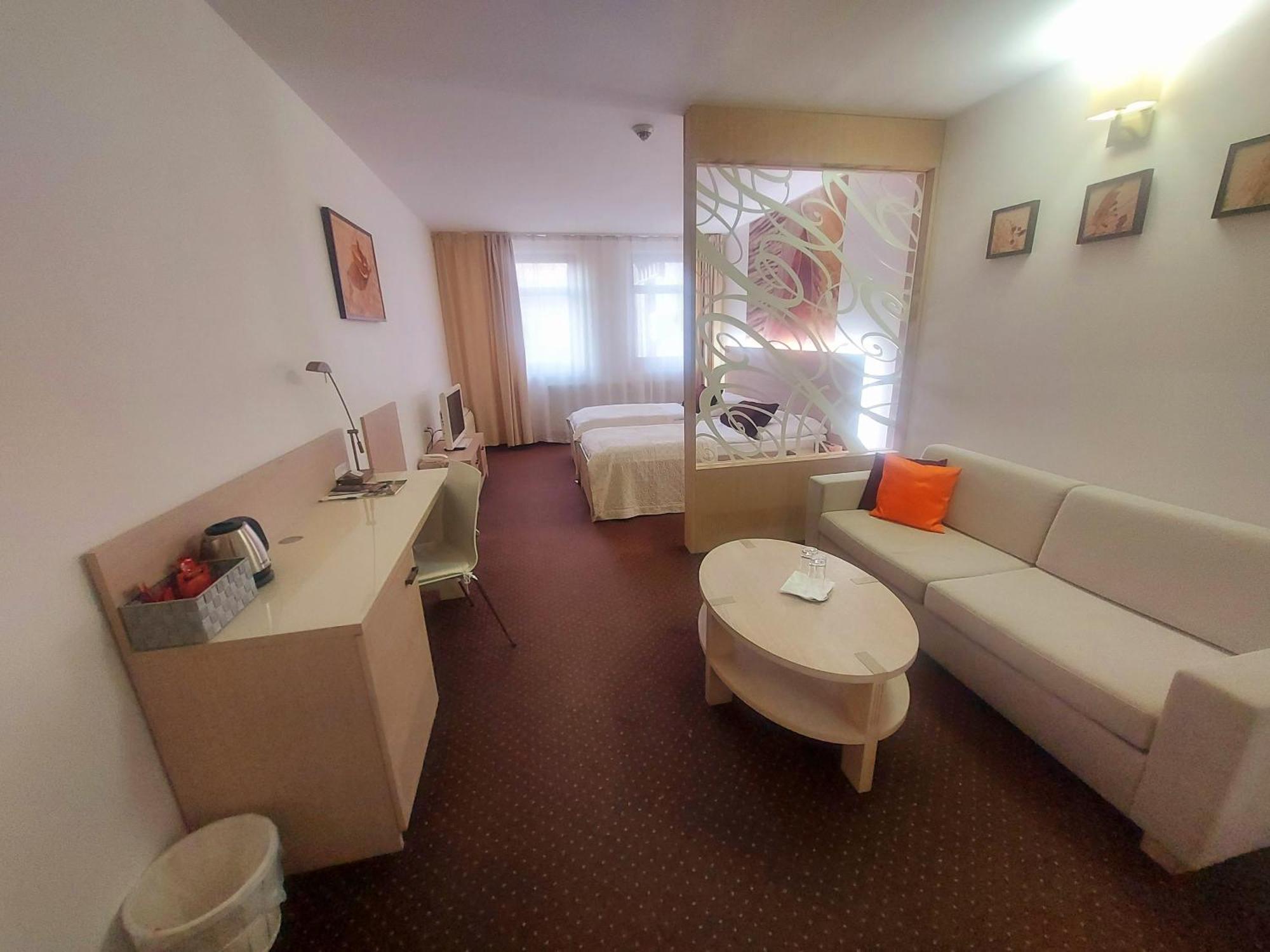 Hotel Slameny Dom & Spa Mala Ida Екстер'єр фото