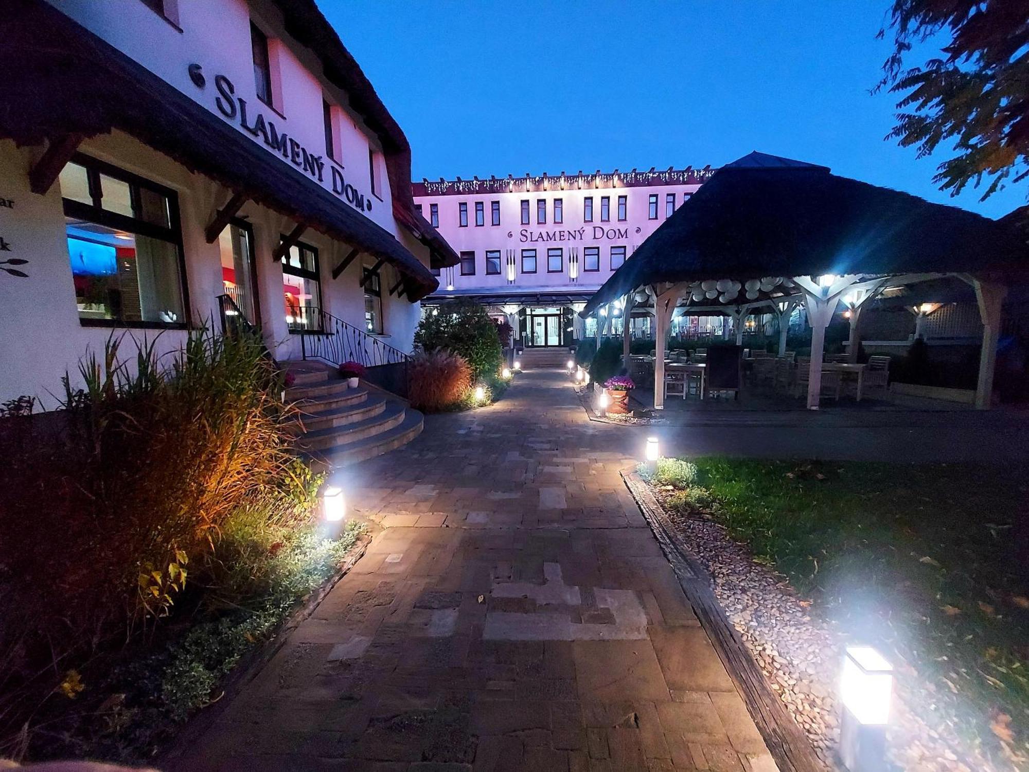 Hotel Slameny Dom & Spa Mala Ida Екстер'єр фото